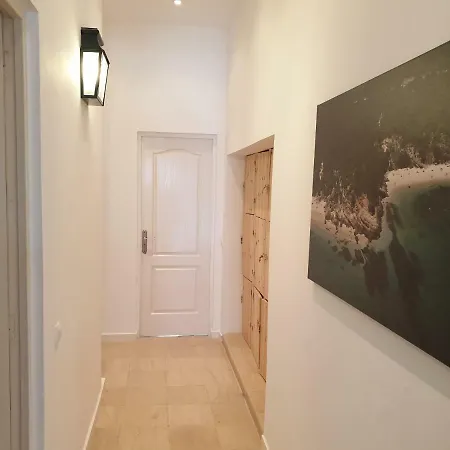 Caserna Apartment *